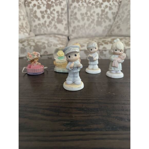Vintage Precious Moments Figurines – Enesco Collectibles - Lot of 5 - Picture 4 of 8